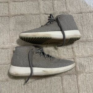 Women’s High top Allbirds size 9